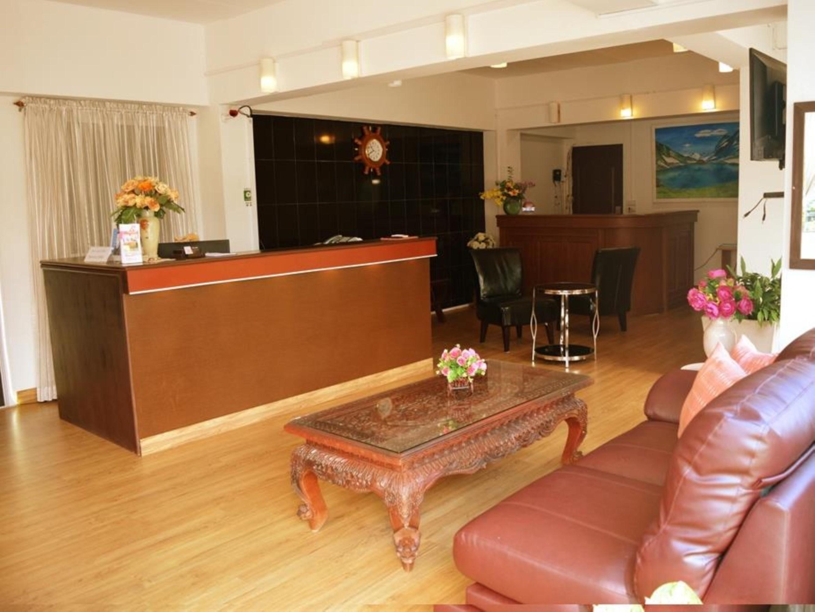 Hotel De Ratt Phuket Exterior photo